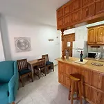 Apartmán Grosse Terrasse Mit Esstisch, Markise. Einfach